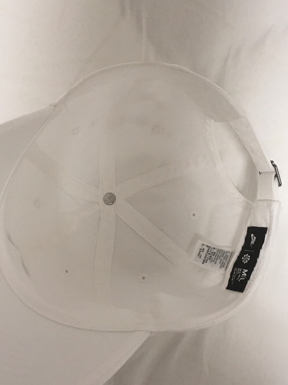 나이키 화이트 볼캡 상품이미지4