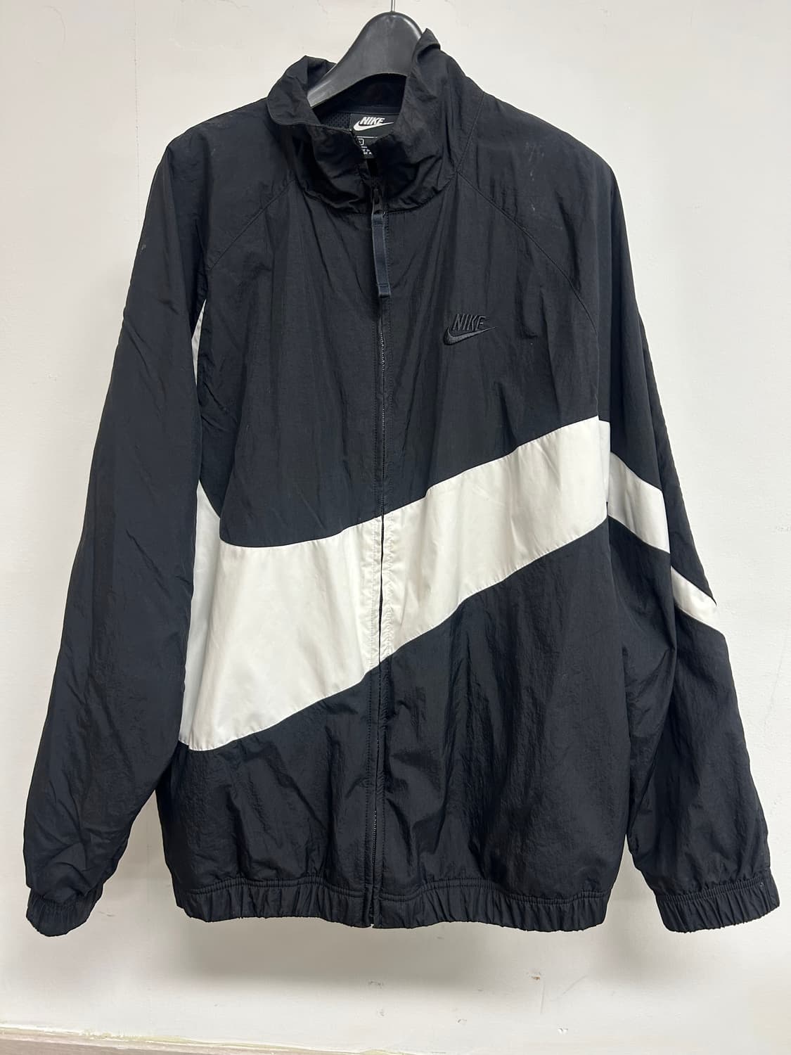 나이키 빅 스우시 바람막이 블랙 L 상품이미지1