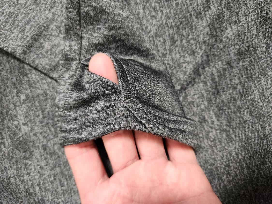 새상품급)아디다스 러닝 기모 드릴탑 긴팔티 사이즈xl

오염 하자없이 깨 상품이미지4