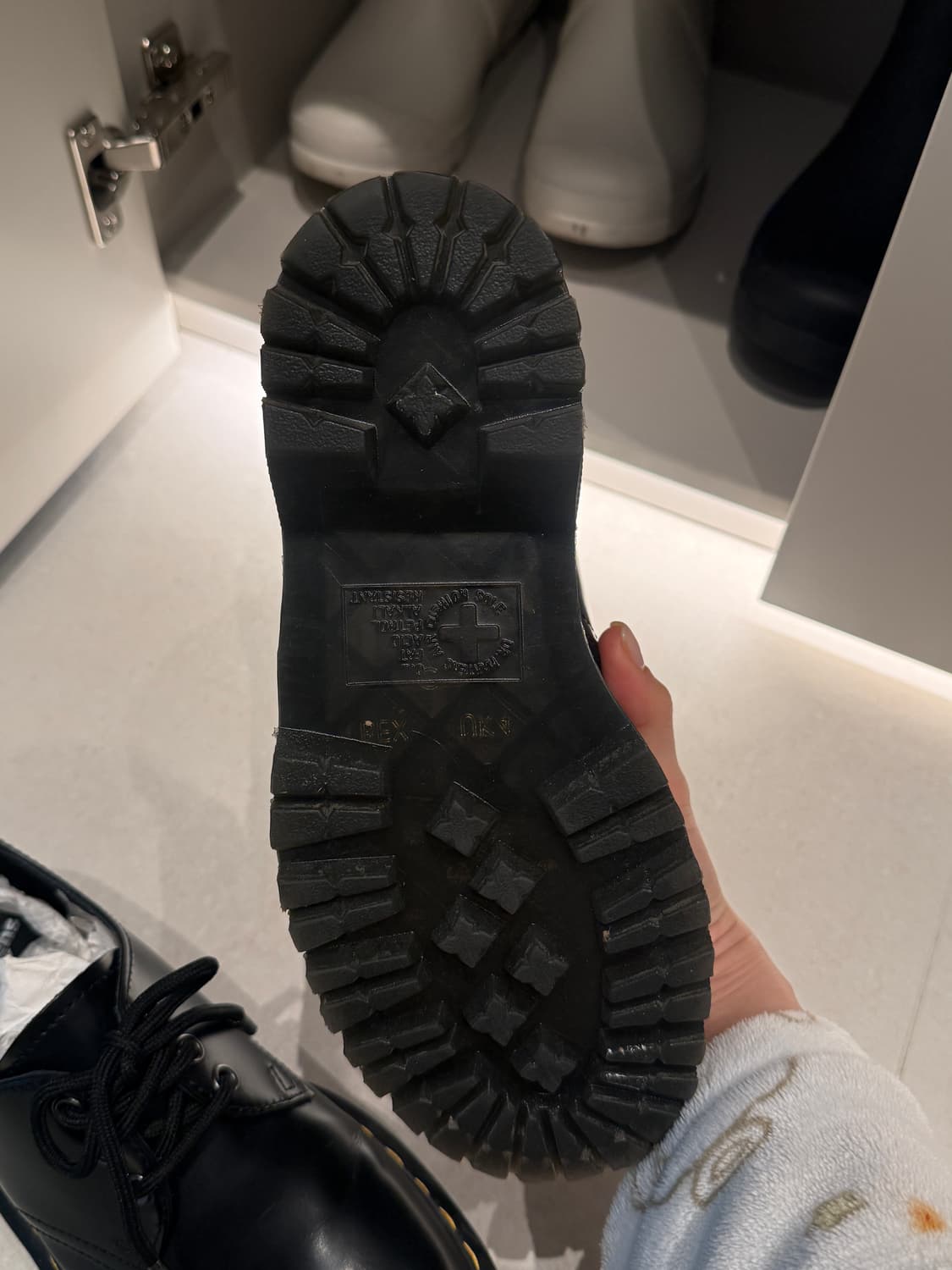 닥터마틴 1461 쿼드 블랙 37사이즈 상품이미지4