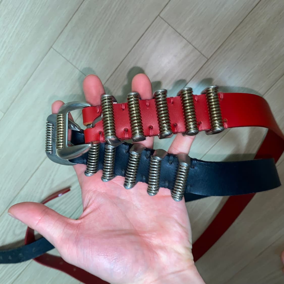 발망 스프링 벨트 레드 상품이미지2