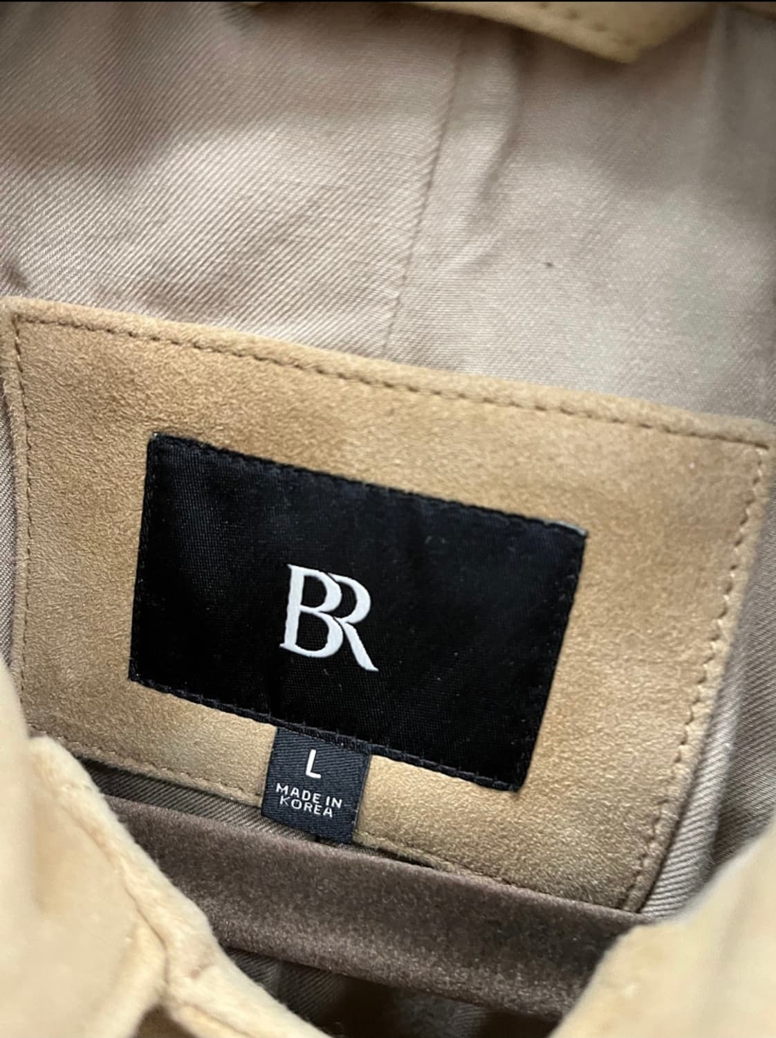 105) 바나나리퍼블릭 24ss 스웨이드 트러커  상품이미지5