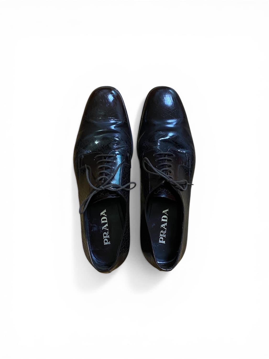 Prada Round Toe Perforated Derby 상품이미지1
