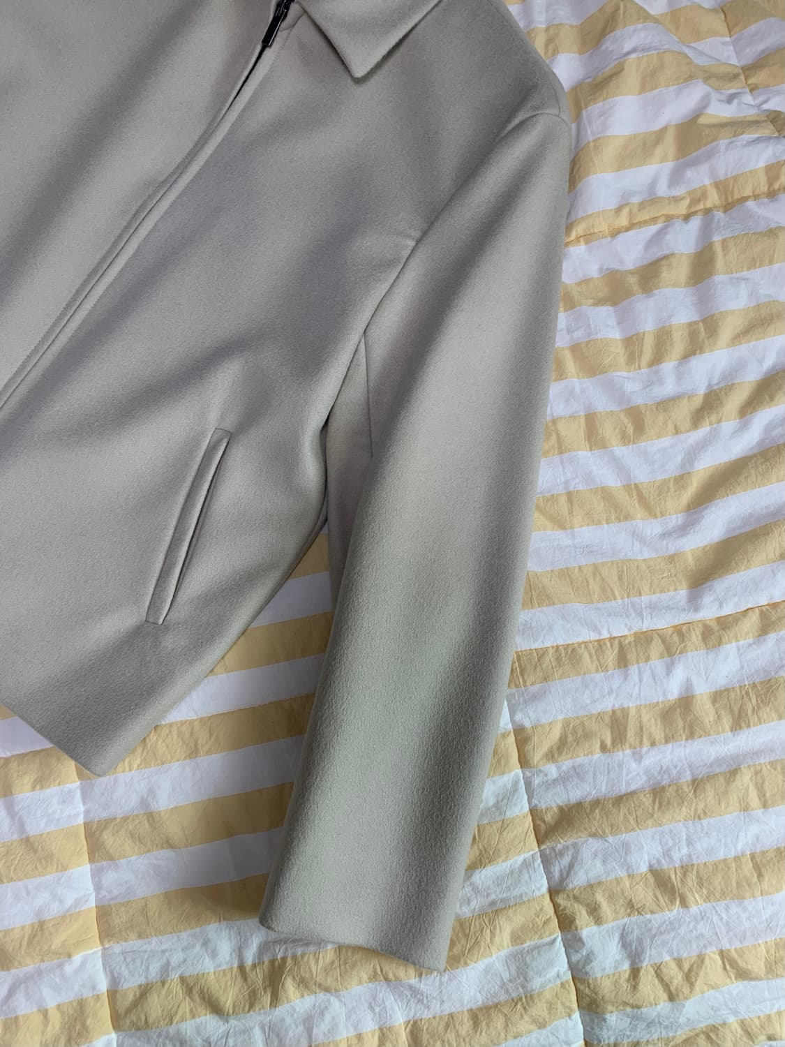 엘무드 미니멀 캐시미어 트러커 자켓 42 상품이미지2