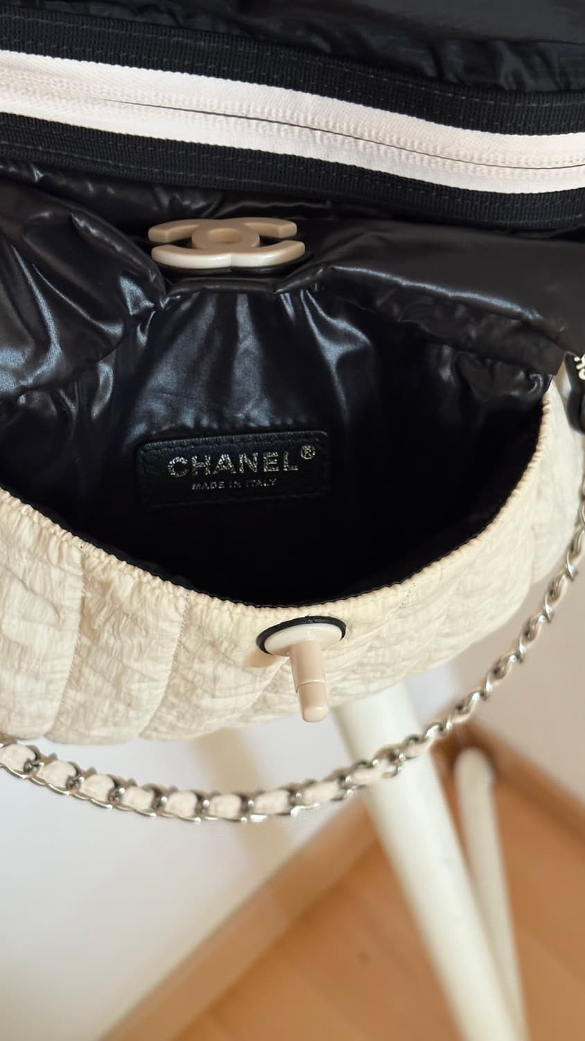 샤넬 나일론 백팩 화이트 (개런티카드,박스,쇼핑백 있음) 상품이미지6