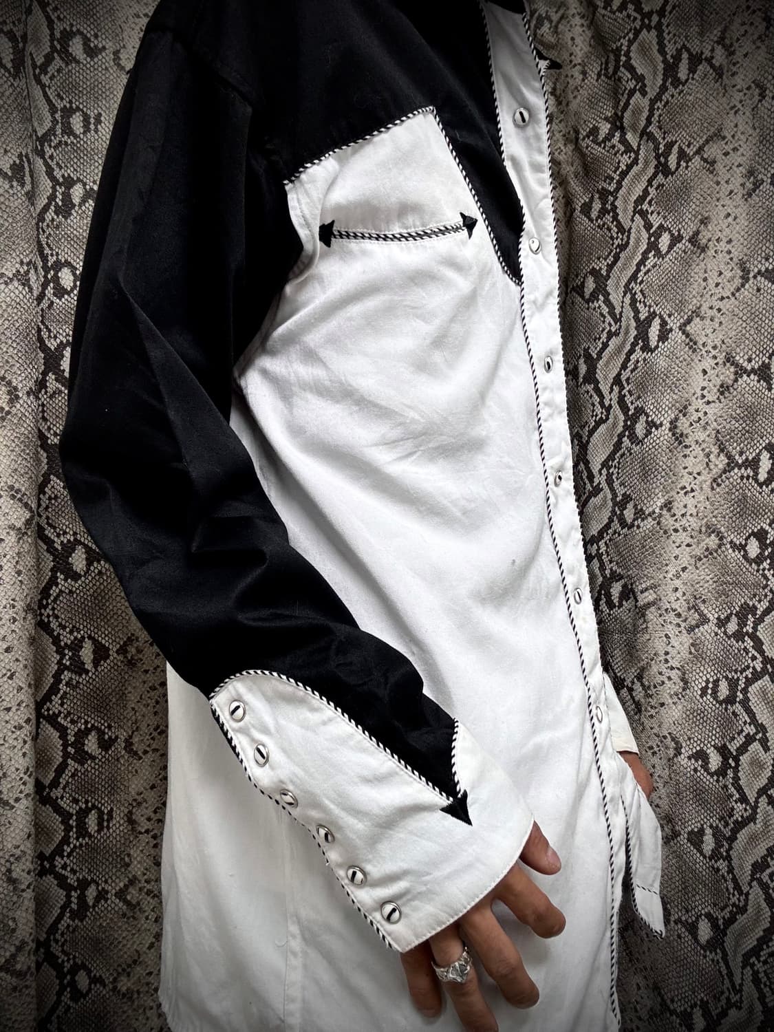 [Western]Black&White Western Over-Fit Sh 상품이미지4