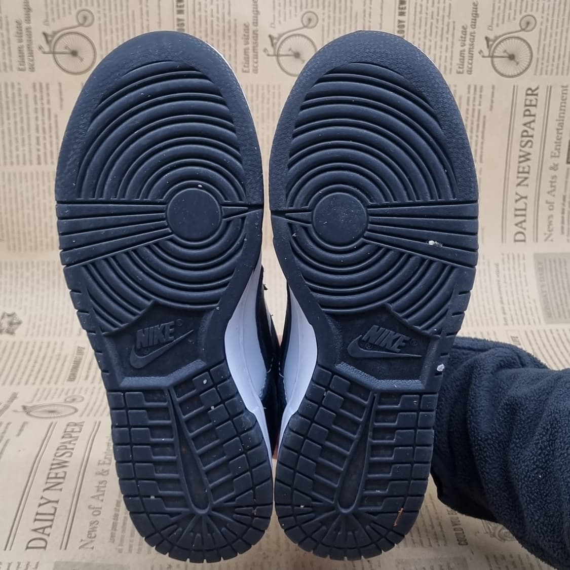 나이키 덩크 로우 범고래 여성스니커즈240 상품이미지3