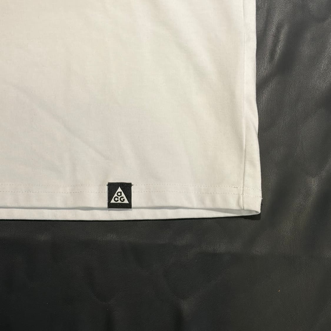 나이키 ACG 로고 반팔티 상품이미지5