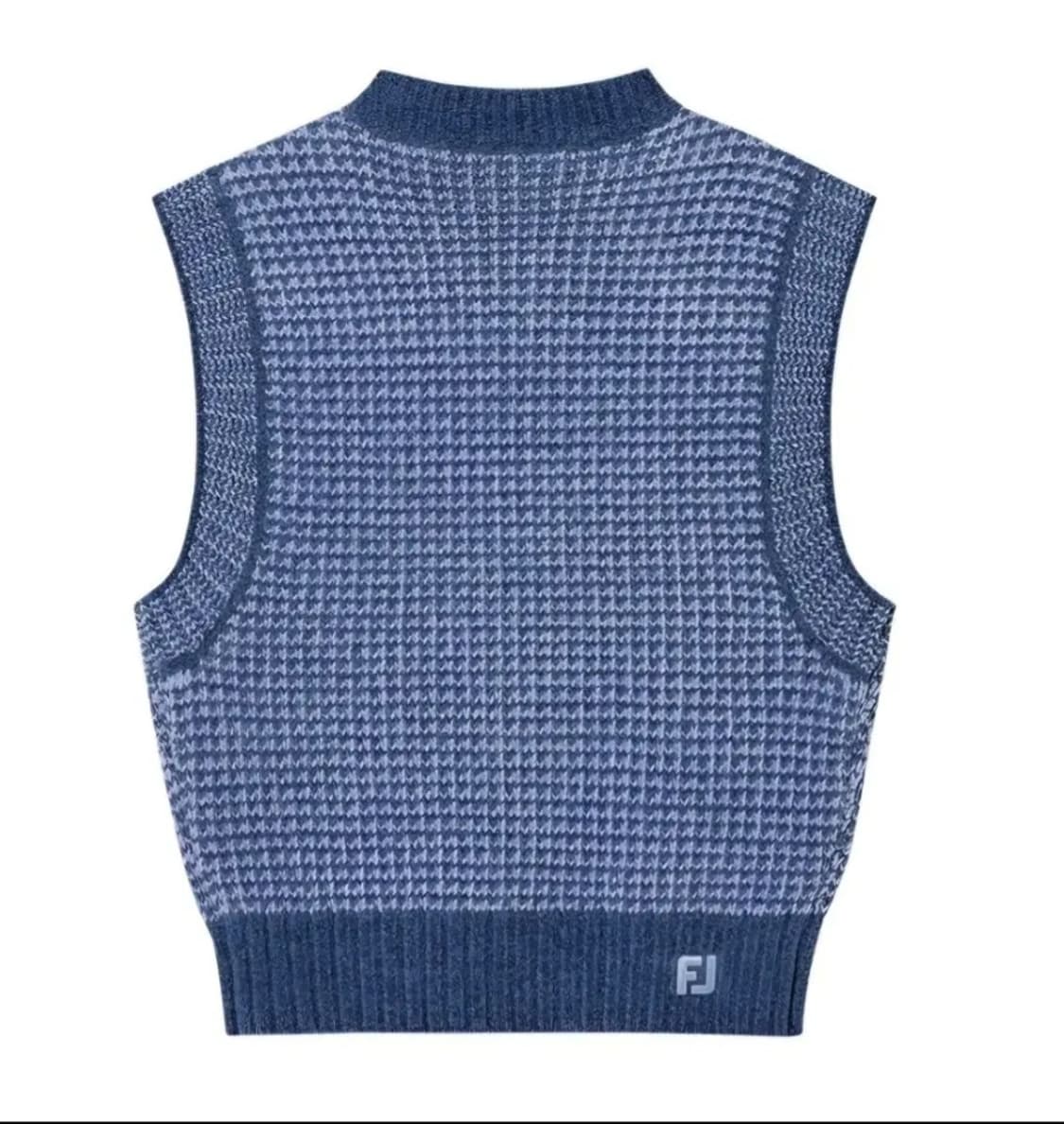 풋조이 벨로아 크롭 니트베스트 66~날씬77사이즈(L) 상품이미지5