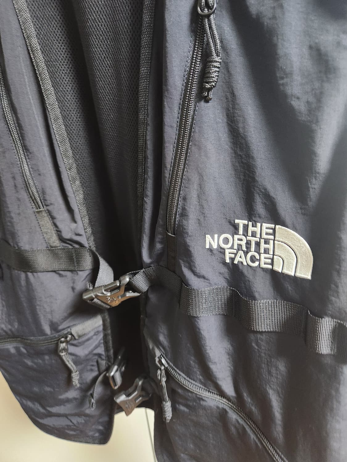 NorthFace 커버 포인트 조끼 상품이미지1