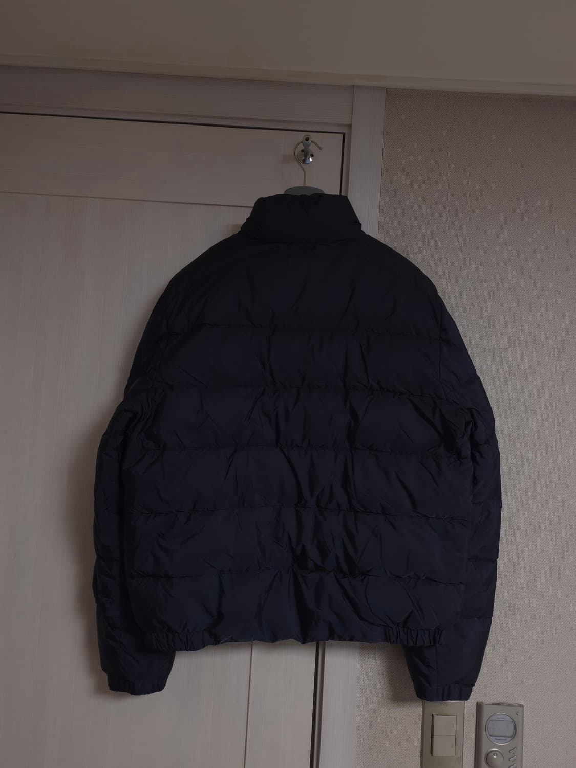 [54] 프라다 리나일론 패딩 다크 네이비(SGB112) 상품이미지2