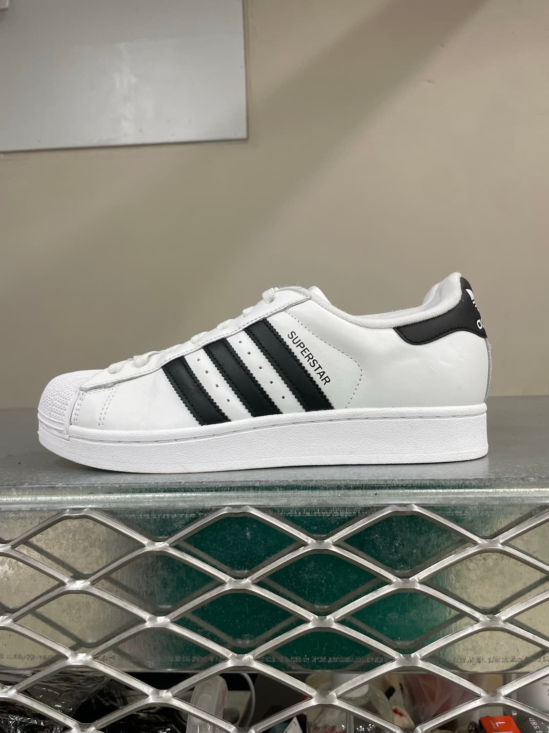아디다스 슈퍼스타 화이트 블랙 255 상품이미지1