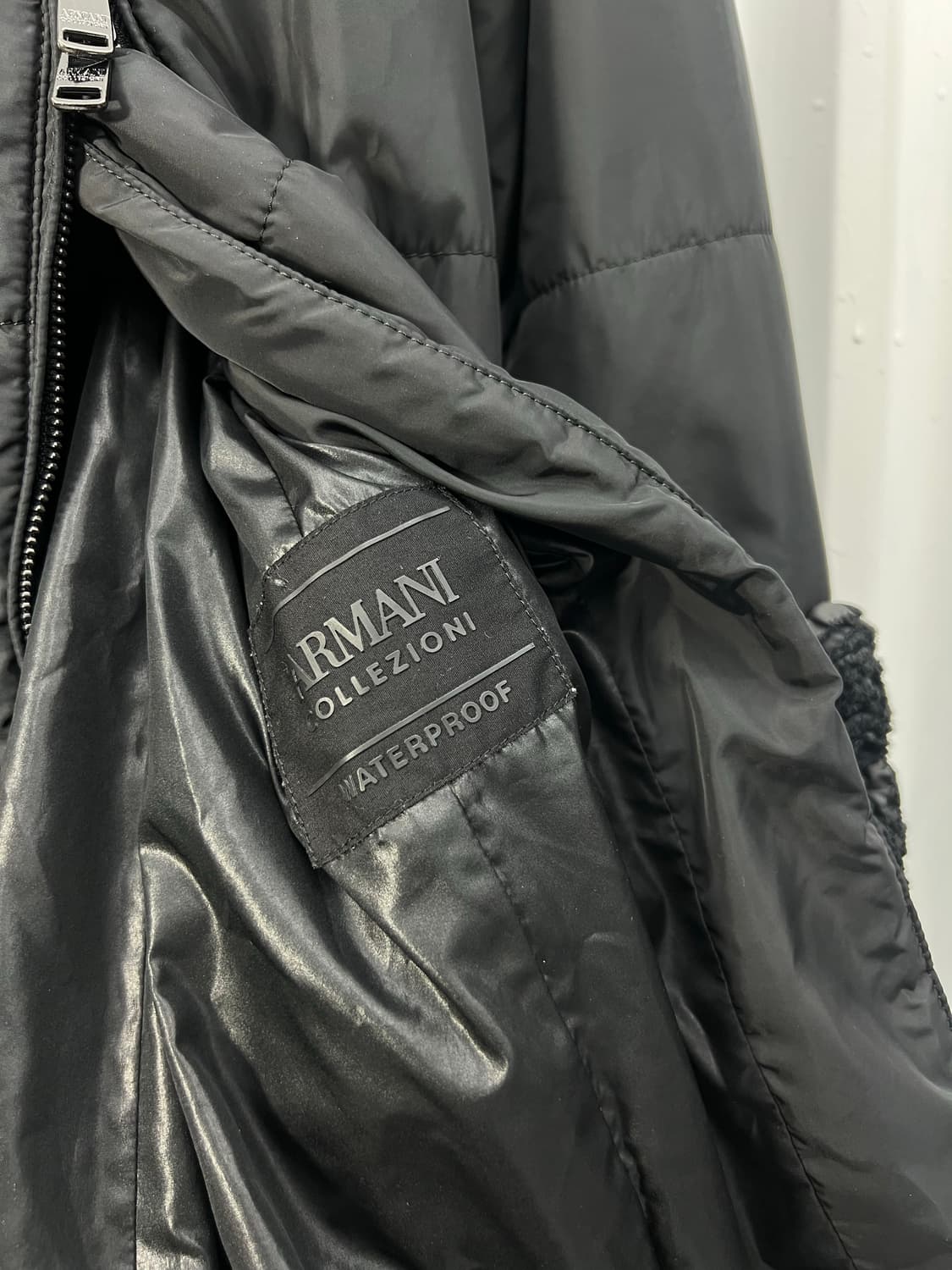 Armani Collezioni texture down coat 상품이미지8
