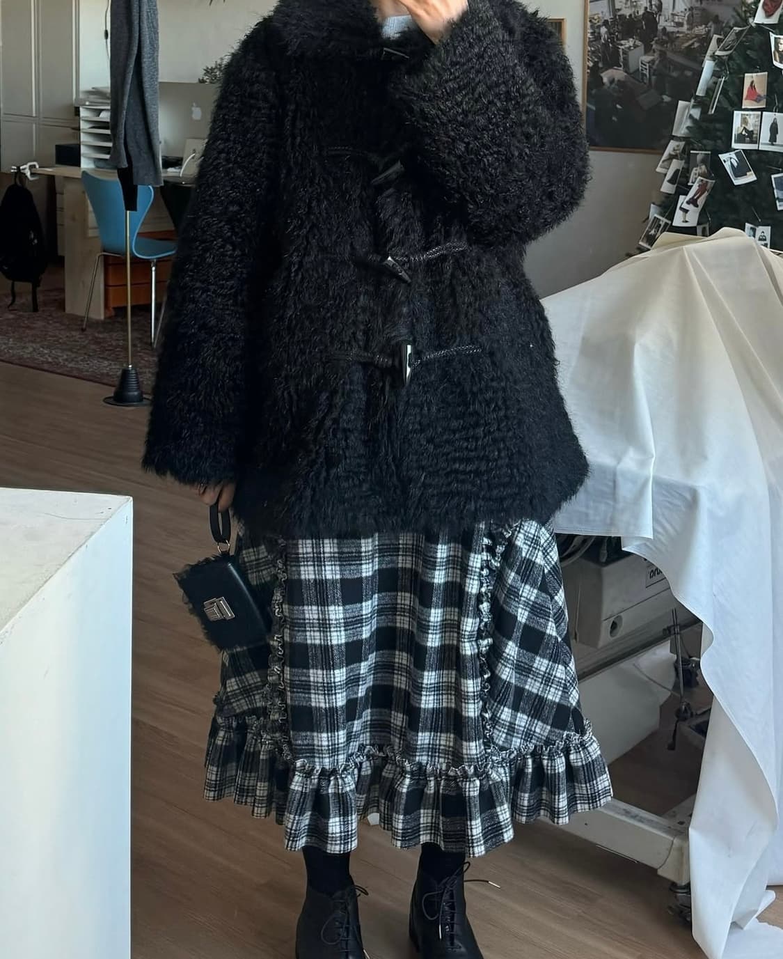 생긴스튜디오 퍼 자켓 블랙 상품이미지2