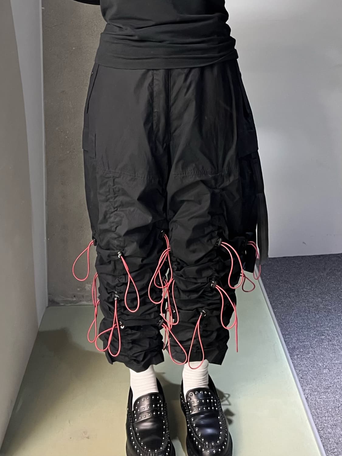 언레이블 프로젝트 드로우스트링 하이브리드 카고 팬츠 상품이미지3