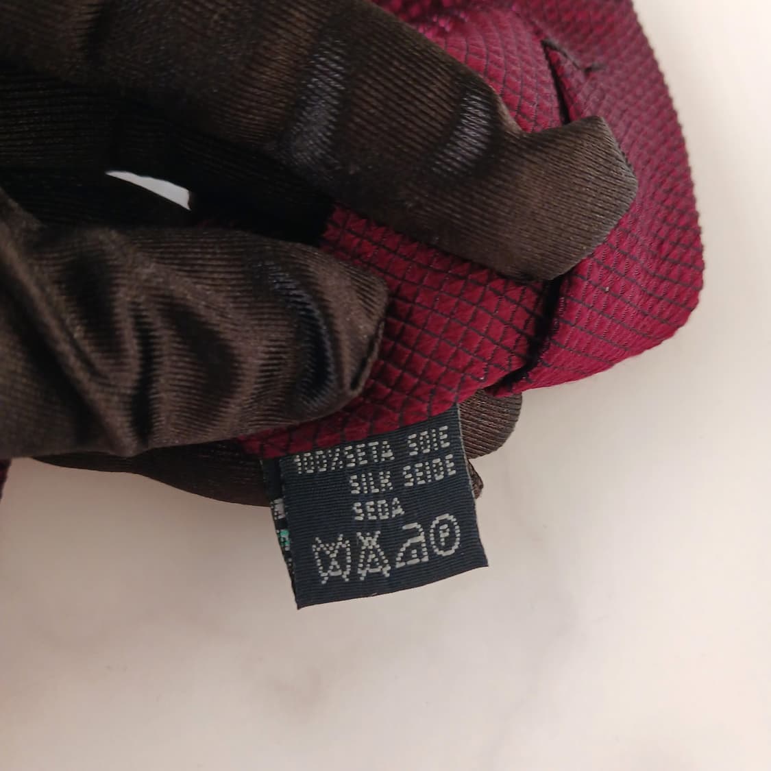 버버리 실크 버건디 텍스처 넥타이 9.5cm B등급 A19056
 상품이미지9