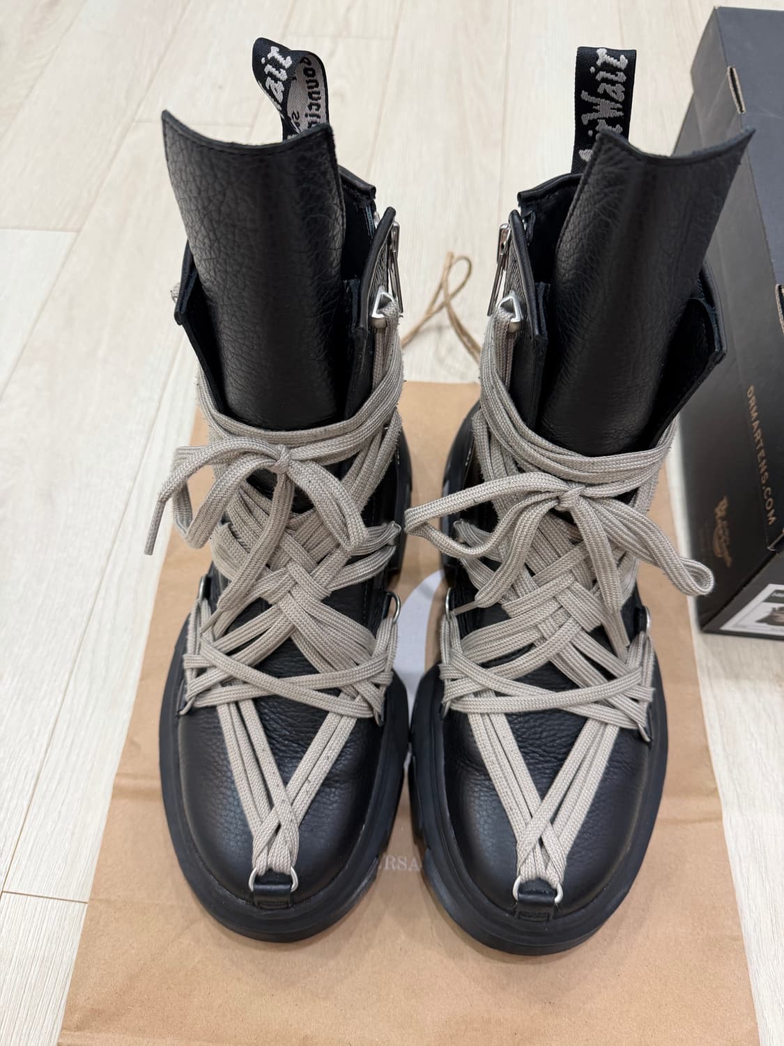 Uk8)닥터마틴 릭오웬스 1460 DMXL 메가레이스 팝니다. 상품이미지3