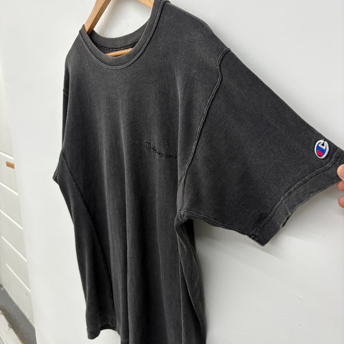챔피온 피그먼트 차콜 반팔 티셔츠 남성XL 상품이미지3