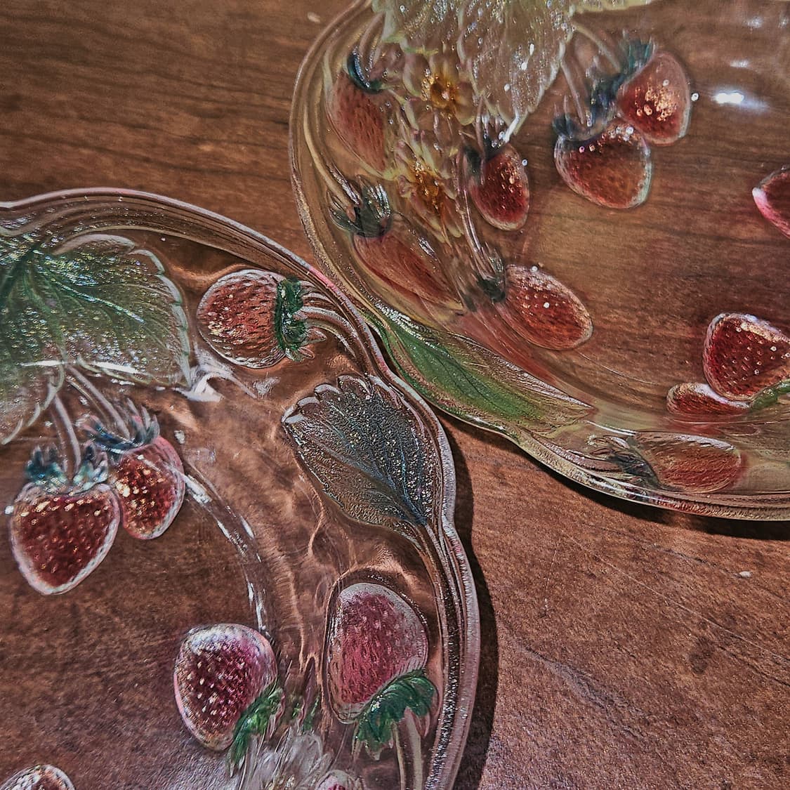 90s 소가 컬러 딸기밭 러플 유리볼 상품이미지6