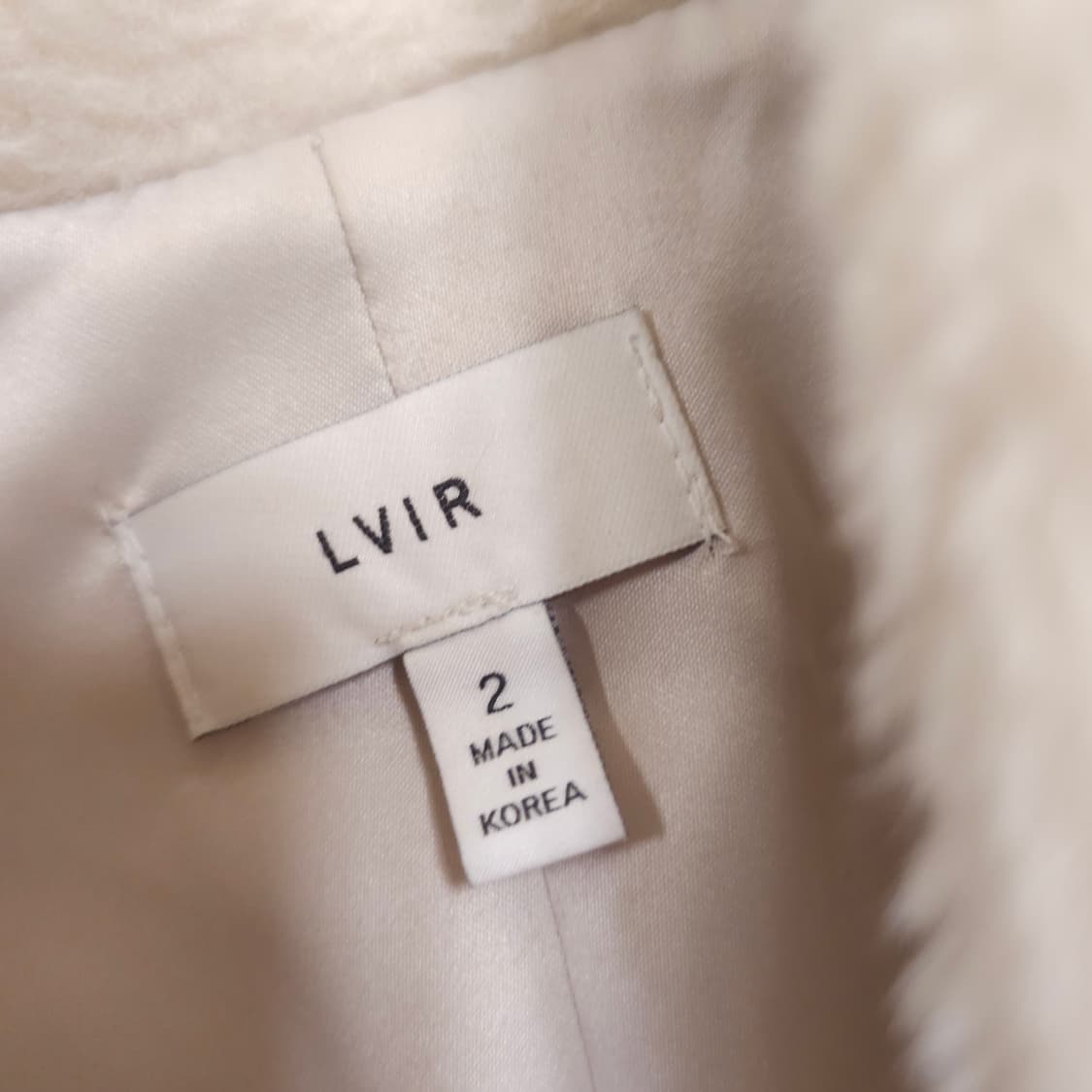 LVIR 르비에르 셔링 카라리스 하프 자켓 상품이미지4