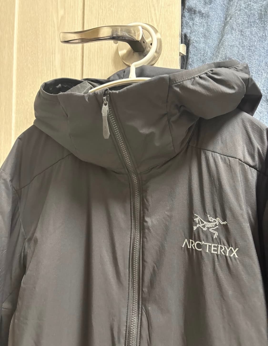 아크테릭스 아톰 후디 블랙 상품이미지2