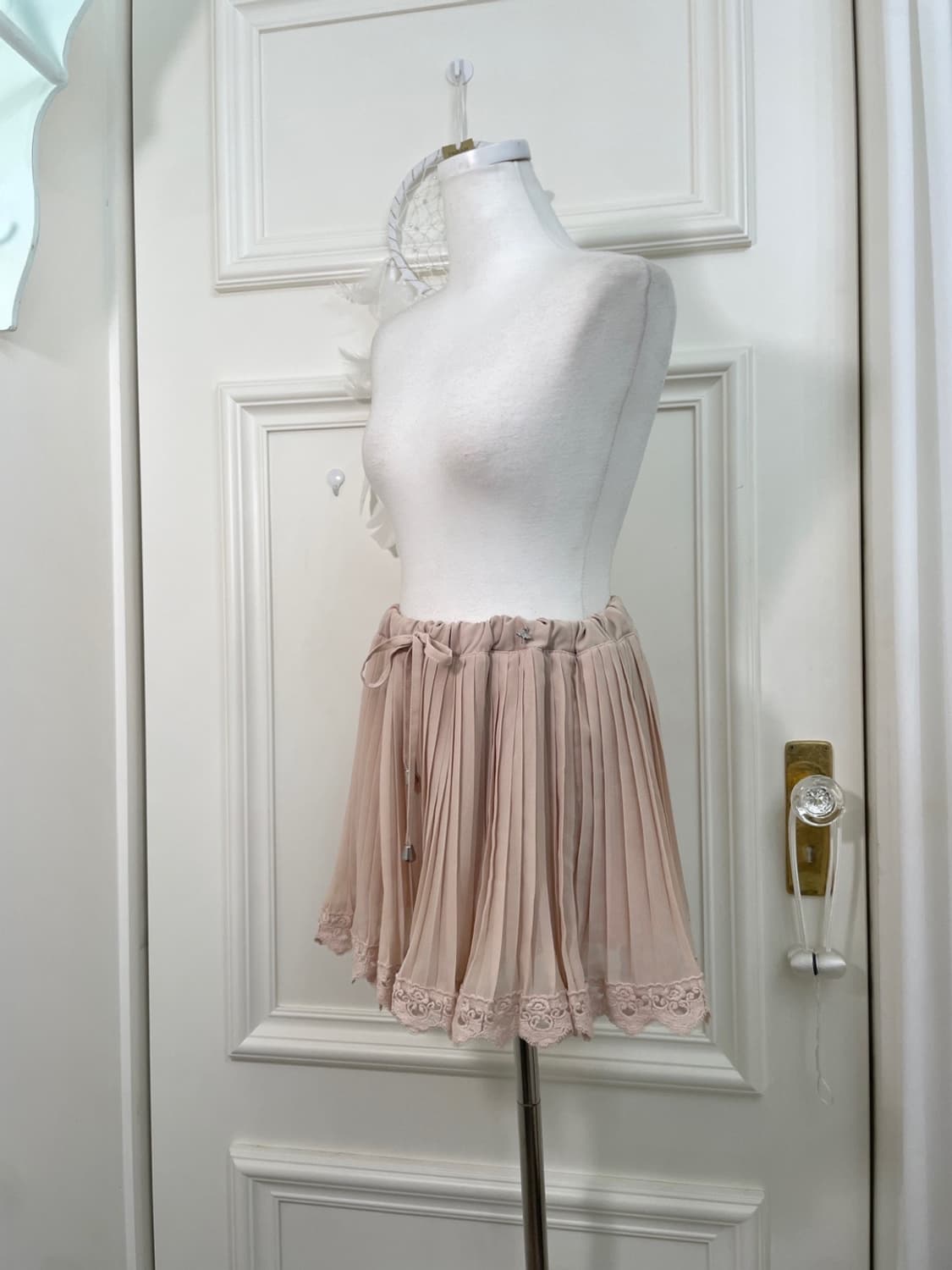 coralbeige pleats lace point banding min 상품이미지2
