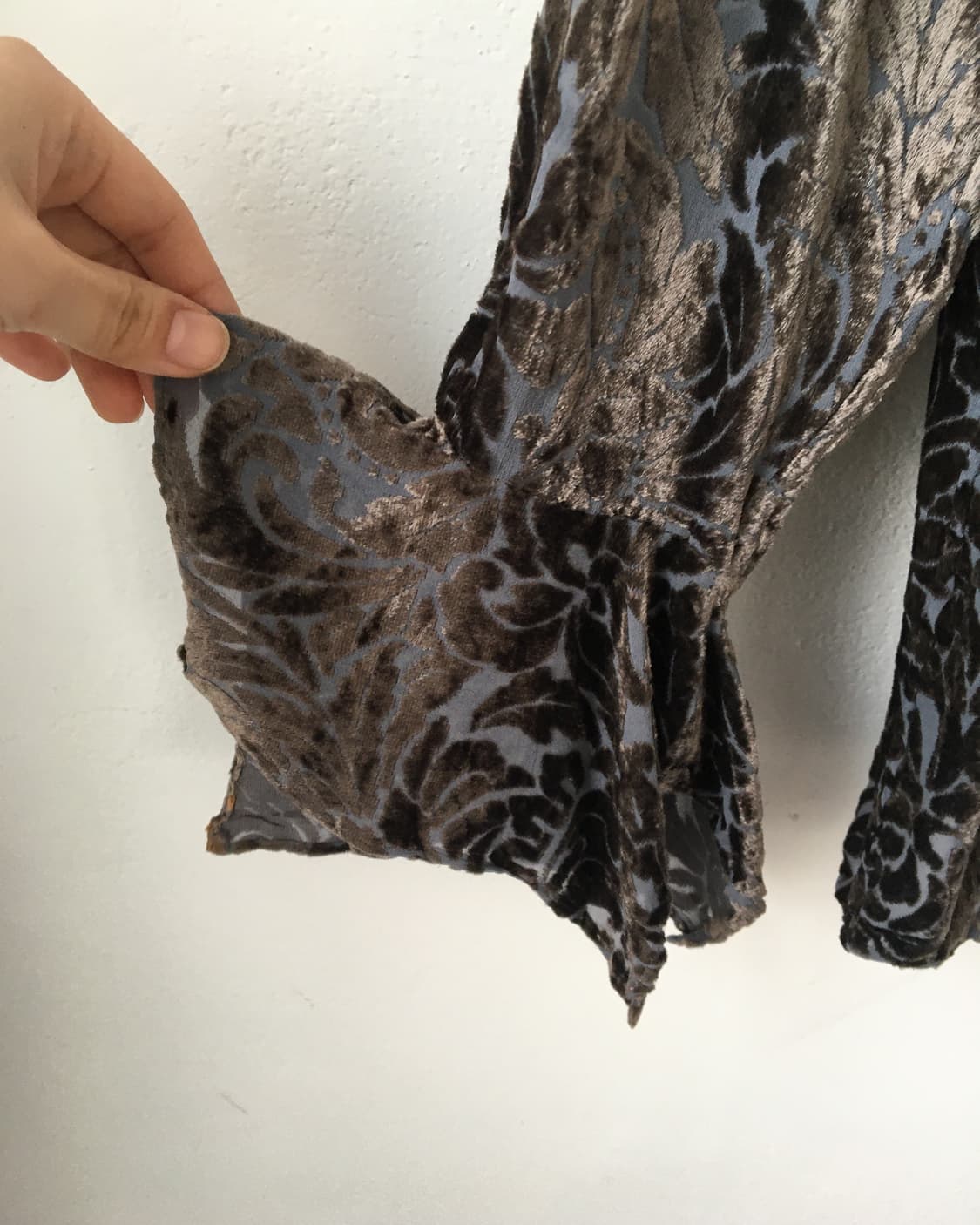 Ornament velvet pattern sleeve 상품이미지3