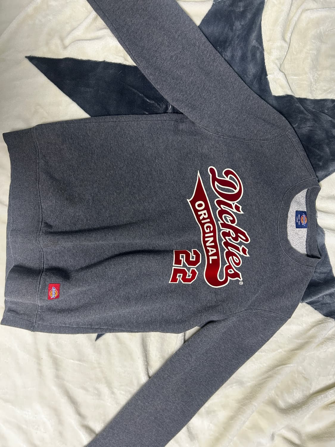 디키즈 맨투맨 팝니다 상품이미지1