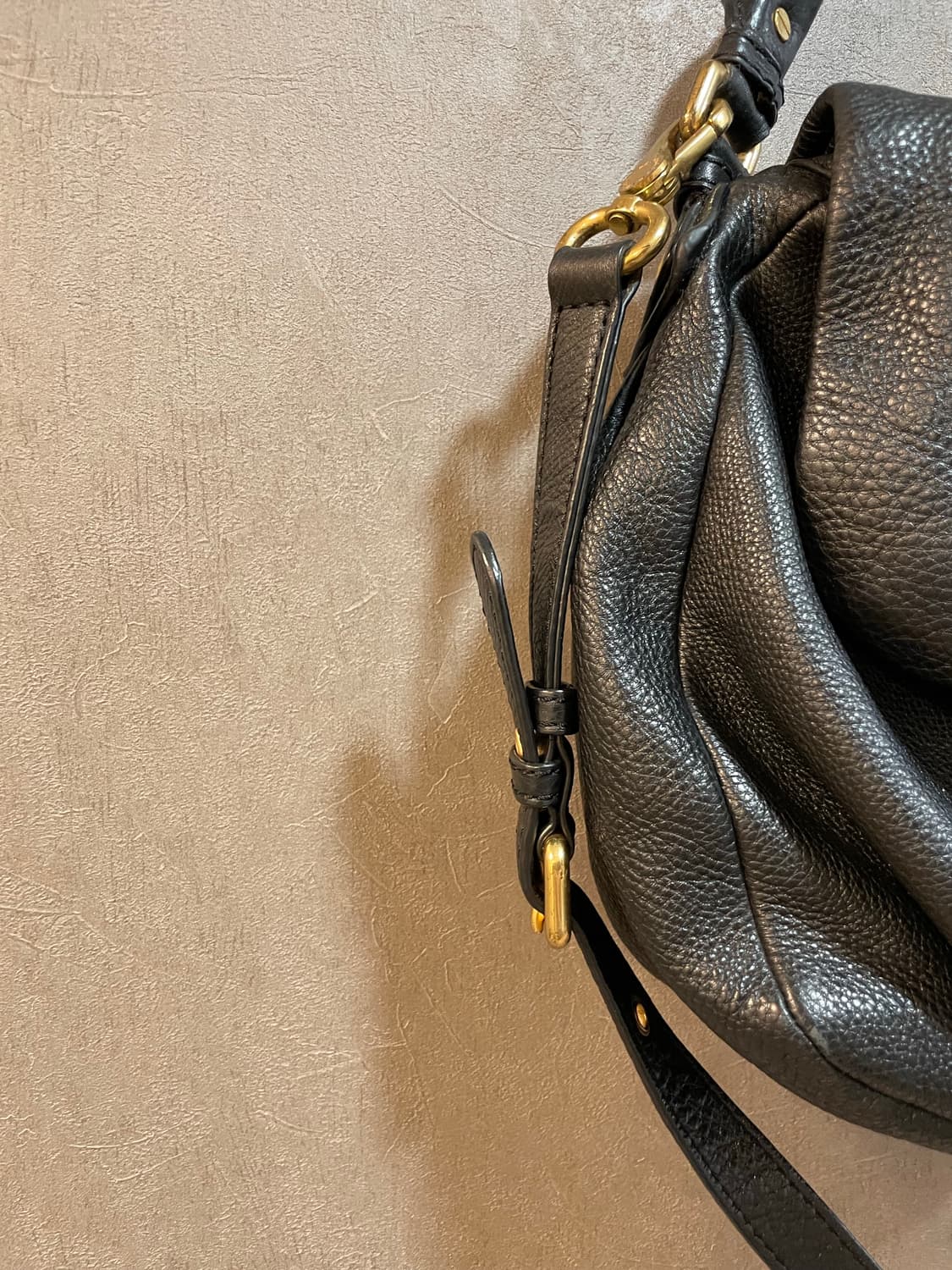 마크제이콥스 블랙 가죽 크로스백 가방 상품이미지4