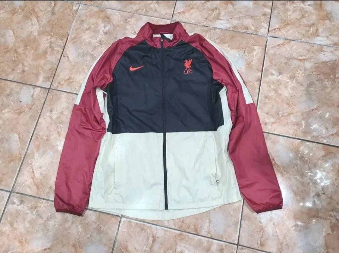 나이키 리버풀FC 아카데미 바람막이 상품이미지1
