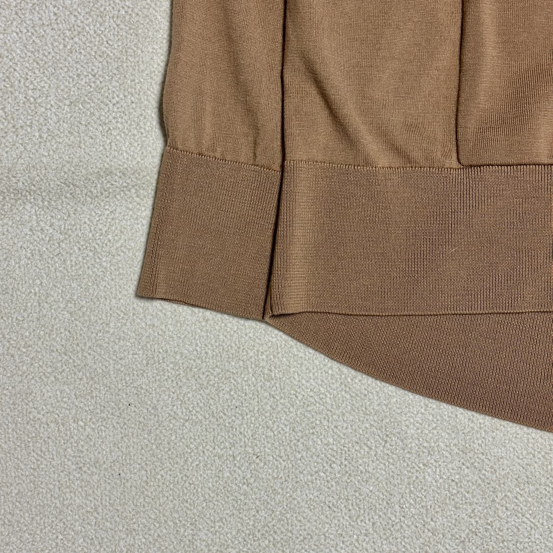 코스 브이넥 오버핏 울 가디건 상품이미지4