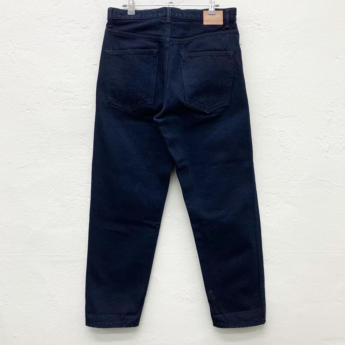 하츠키 네이비 루즈 테이퍼드 코튼 팬츠 상품이미지3