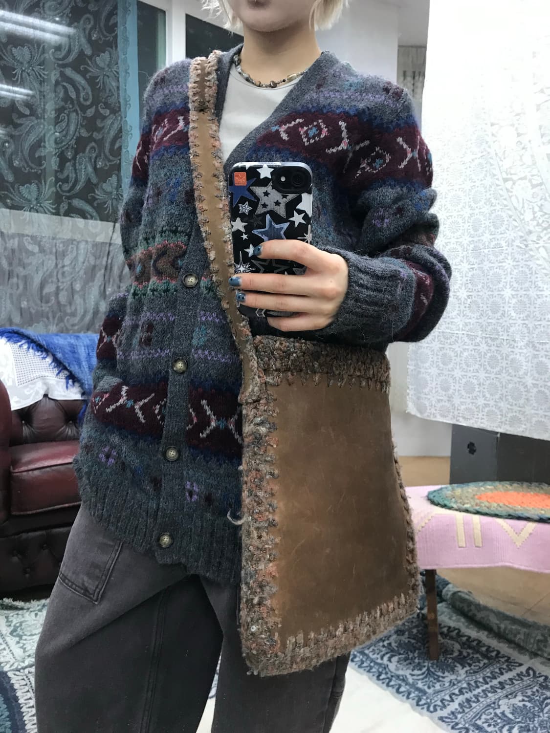 톰보이 브라운 레더 디테일 크로스백  상품이미지1