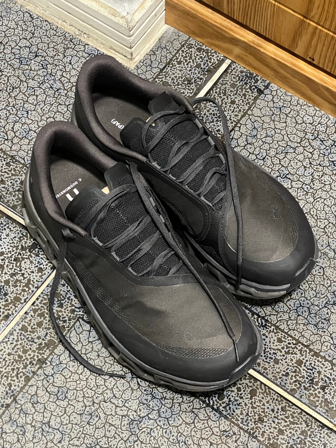 파프x온러닝 쏜브라운 285 상품이미지3