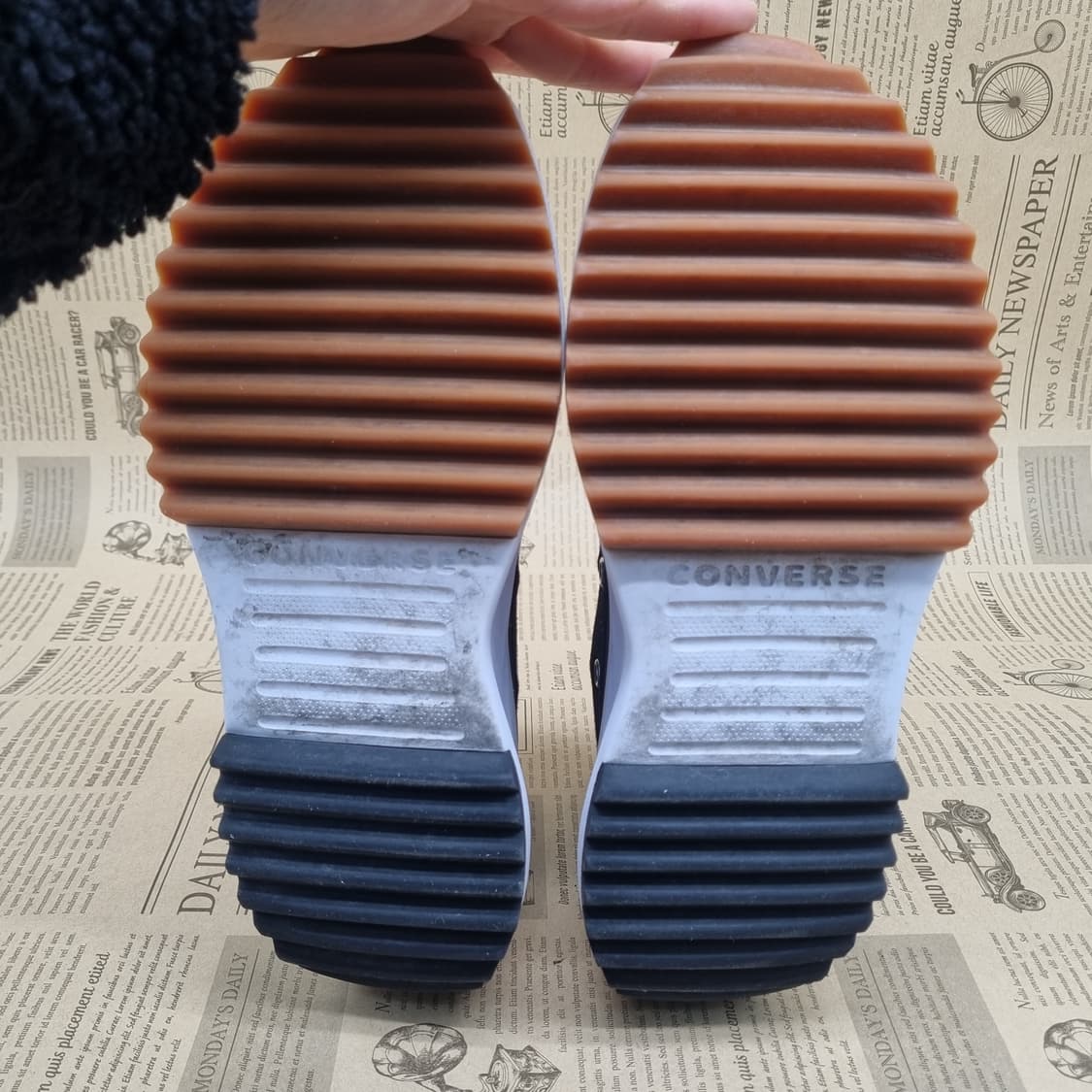 컨버스 런스타 하이크 블랙 플랫폼 스니커즈235 상품이미지3