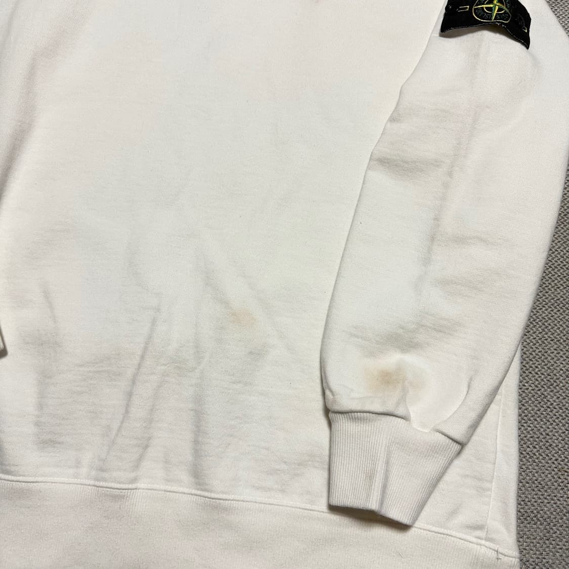 스톤아일랜드 맨투맨 상품이미지3