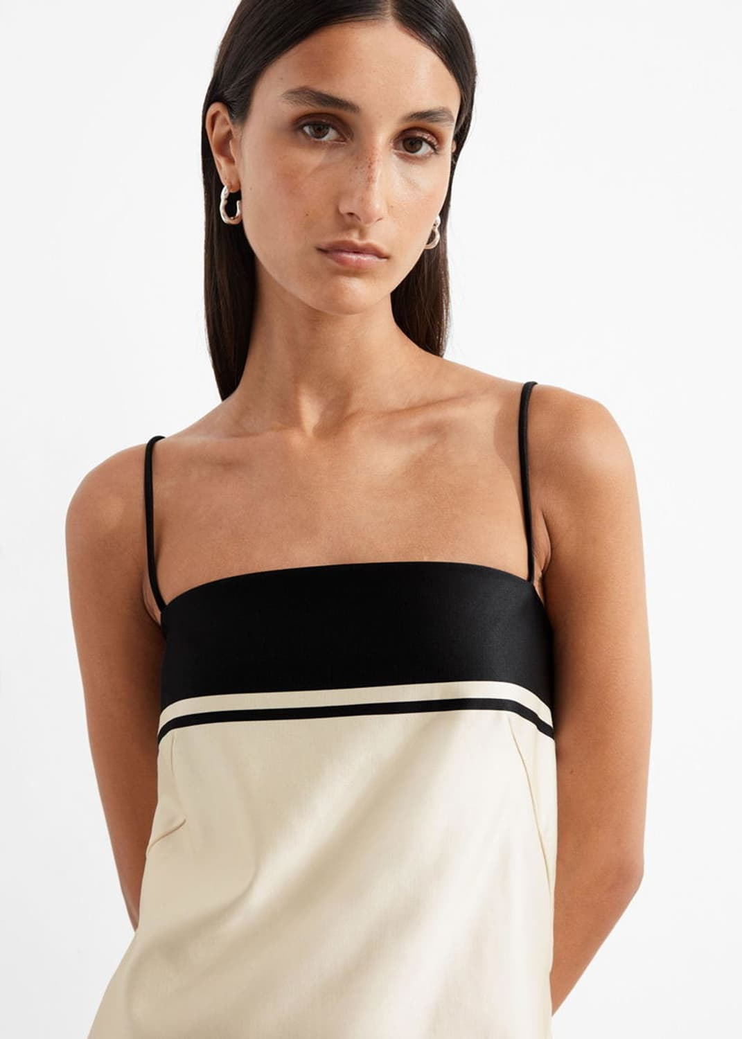 앤아더스토리즈 새틴 슬립 원피스 상품이미지2