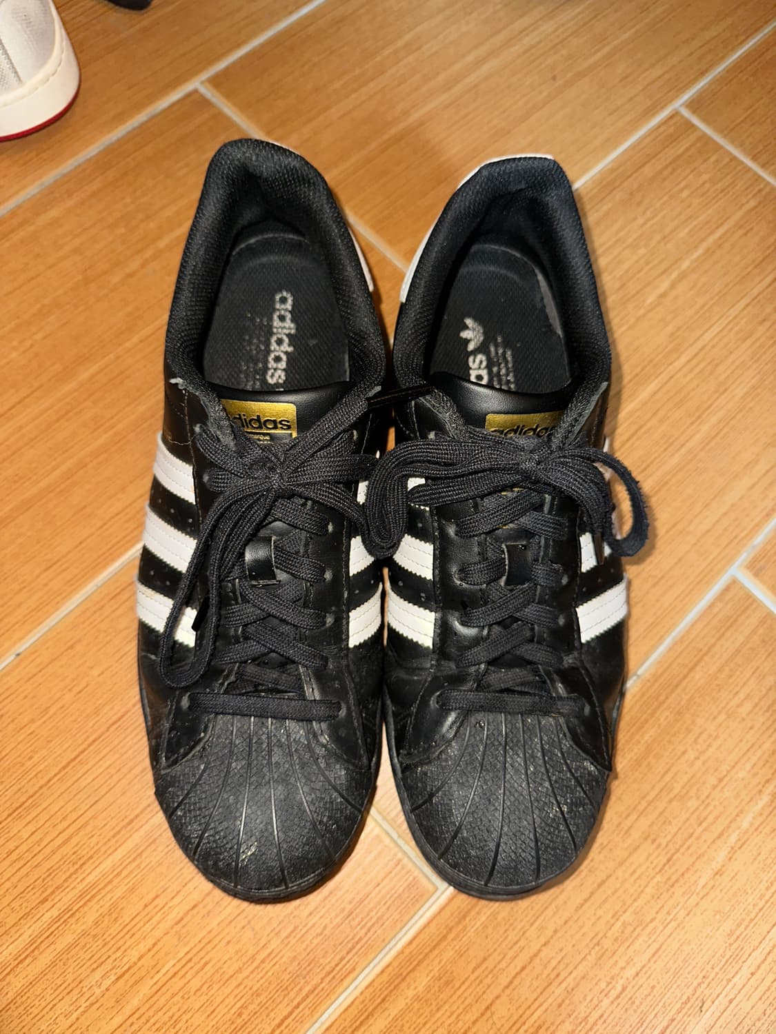 아디다스 슈퍼스타 검흰 275 상품이미지1