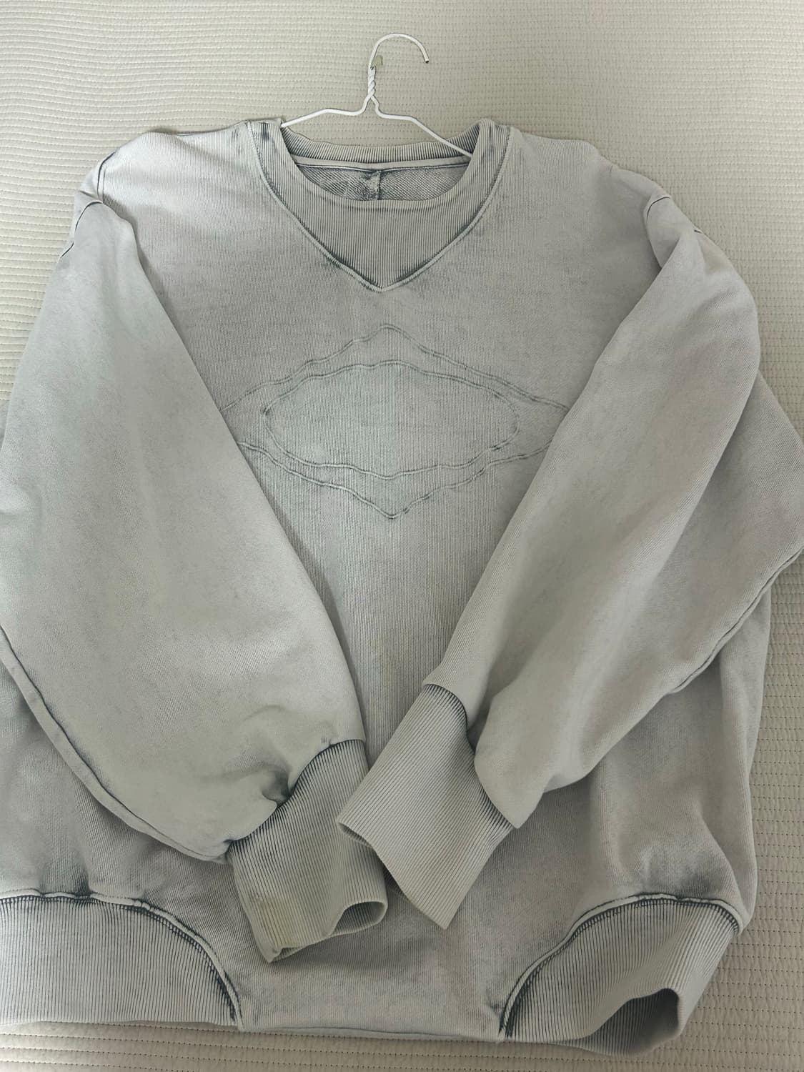 MISCHIEF GAZETTE CREWNECK SWEATSHIRT 상품이미지2