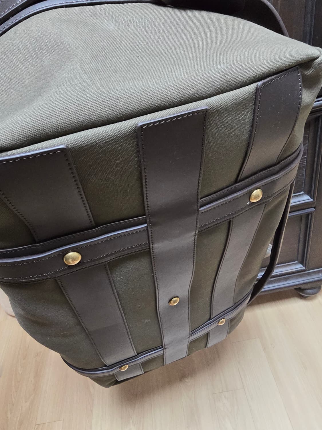 미즈모(Mismo)의 익스플로러 여행 가방입니다. 상품이미지7