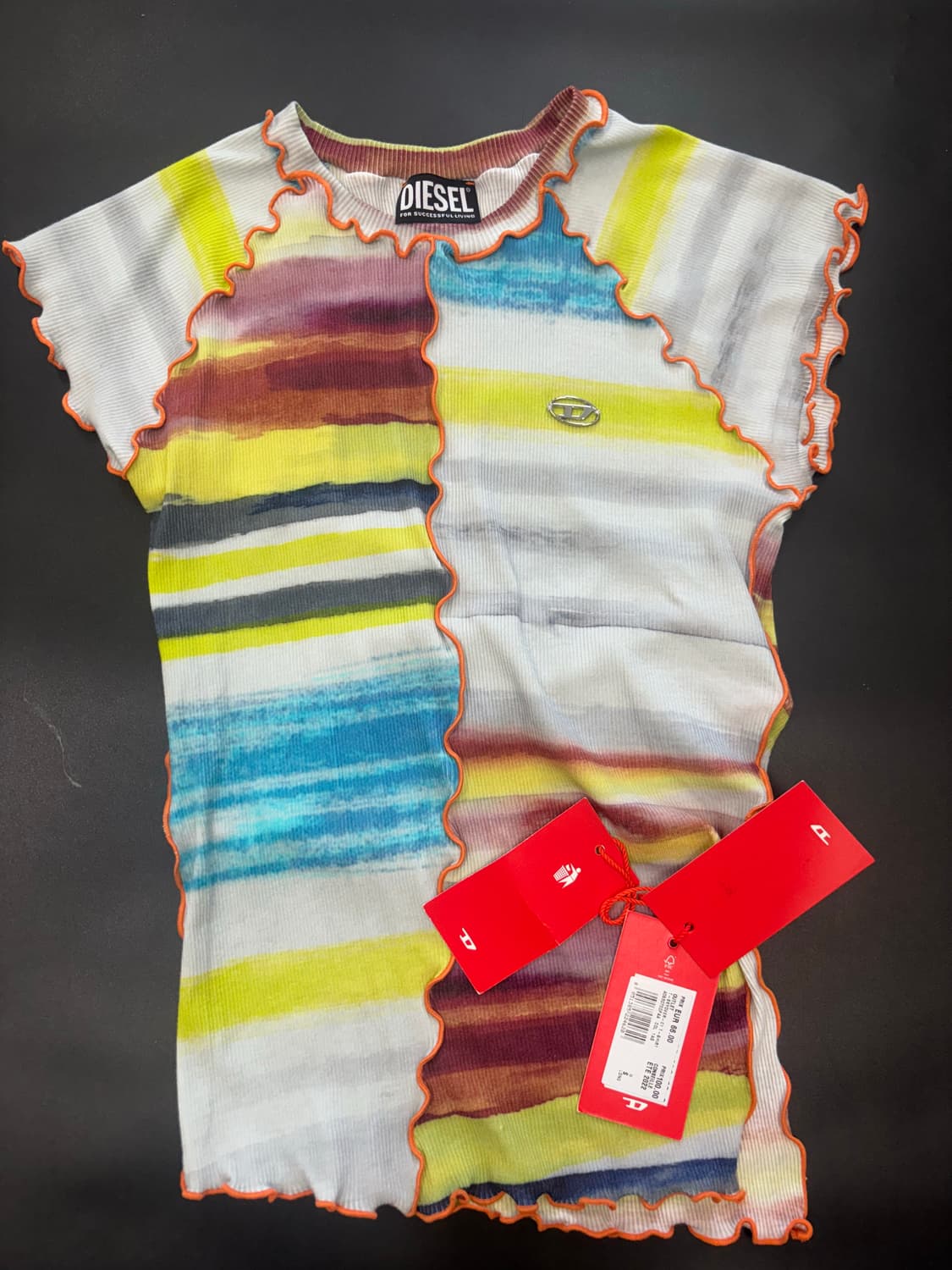 디젤 오벌 D 로고멀티 컬러 스트라이프 티셔츠 (새상품) 상품이미지3