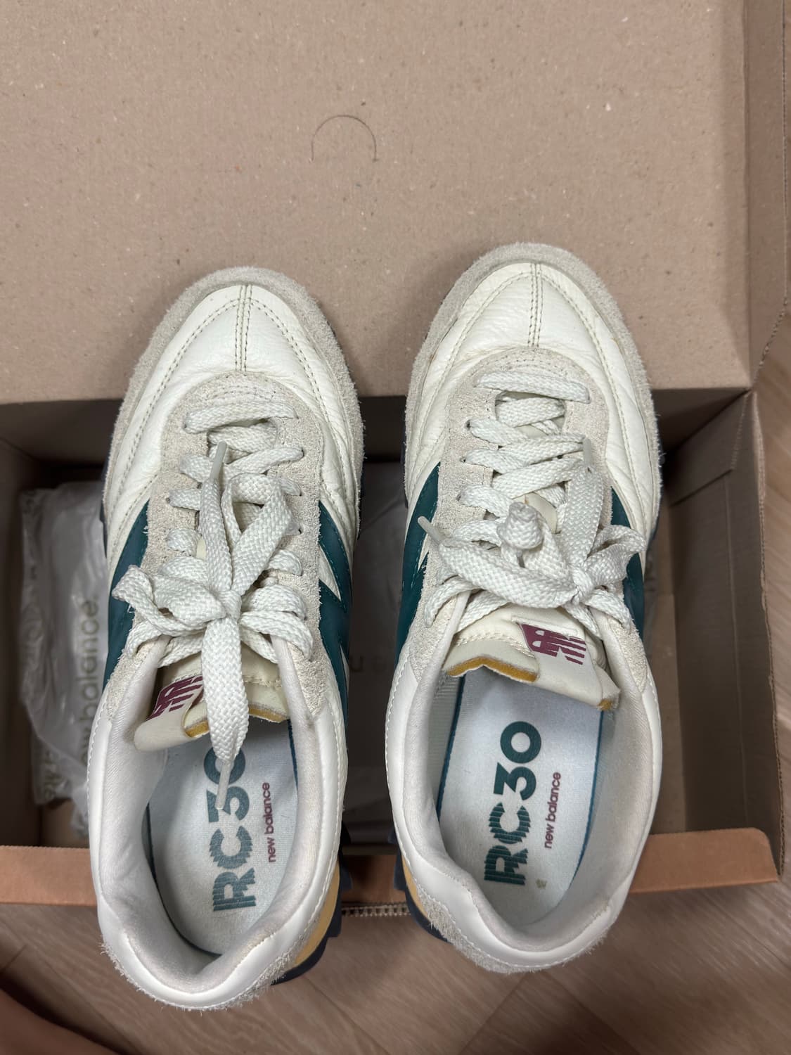 뉴발란스 RC30  265size 상품이미지2