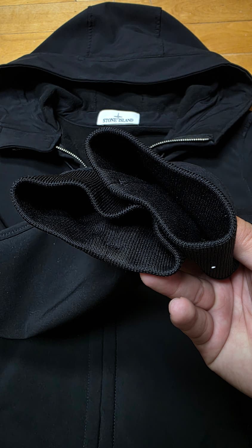 스톤아일랜드 소프트쉘 블랙 상품이미지4