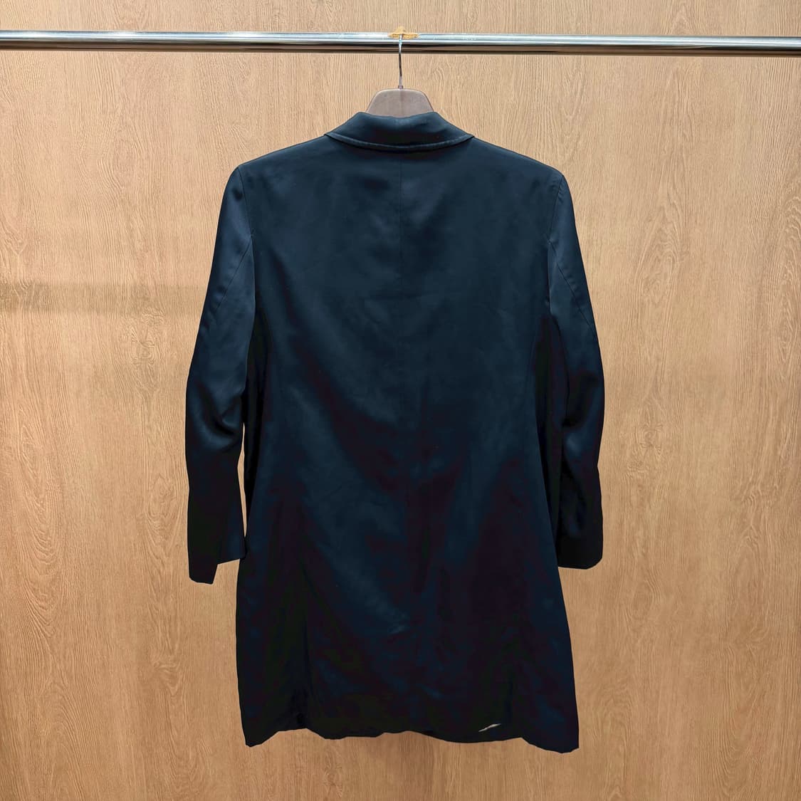 버버리 런던 클래식 싱글 맥코트 노바 체크 라이닝 히든 버튼 디테일 블랙 상품이미지3