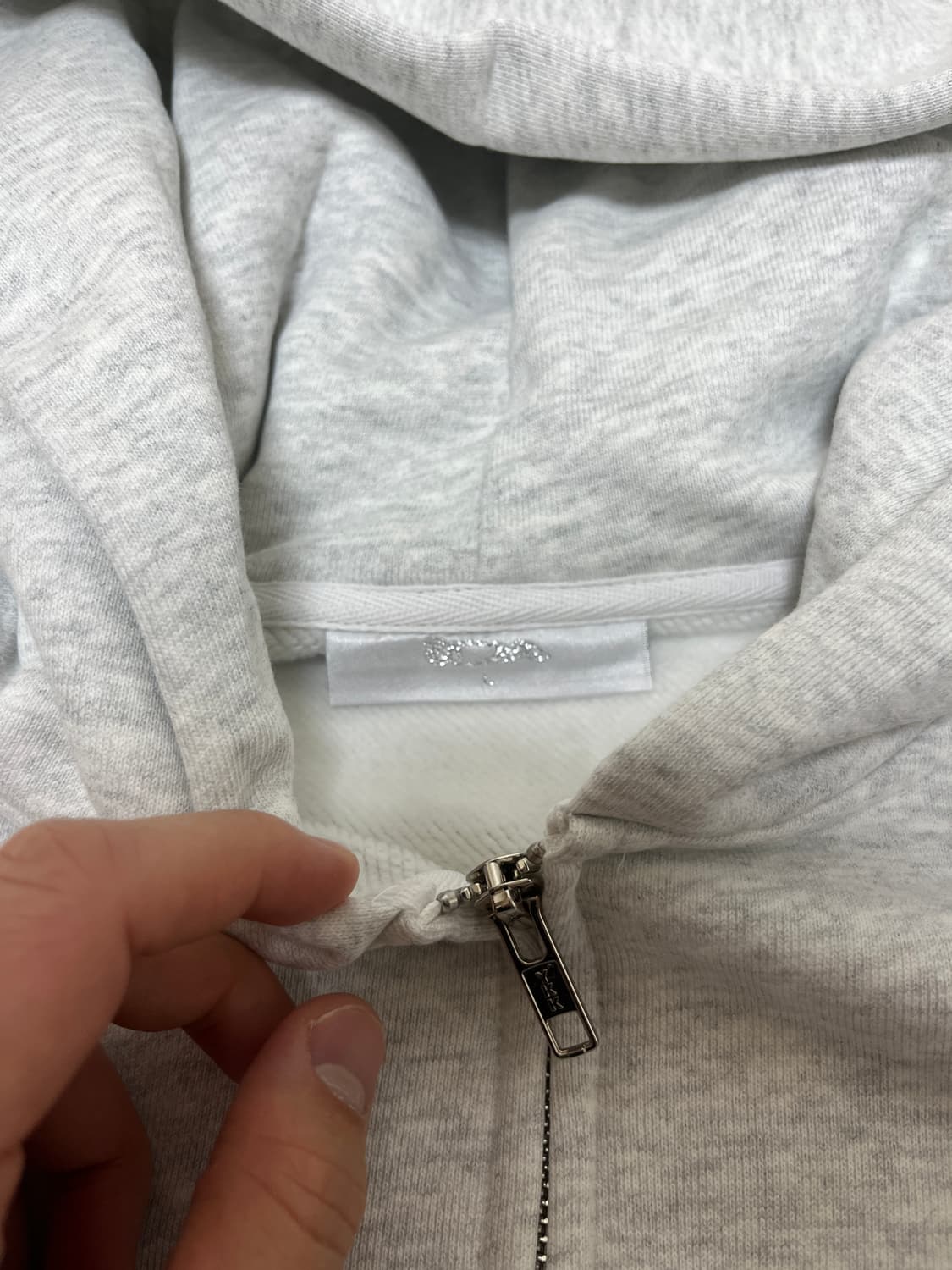 [L] IDA 아이디에이 로고 후드 집업 그레이 새상품 상품이미지5