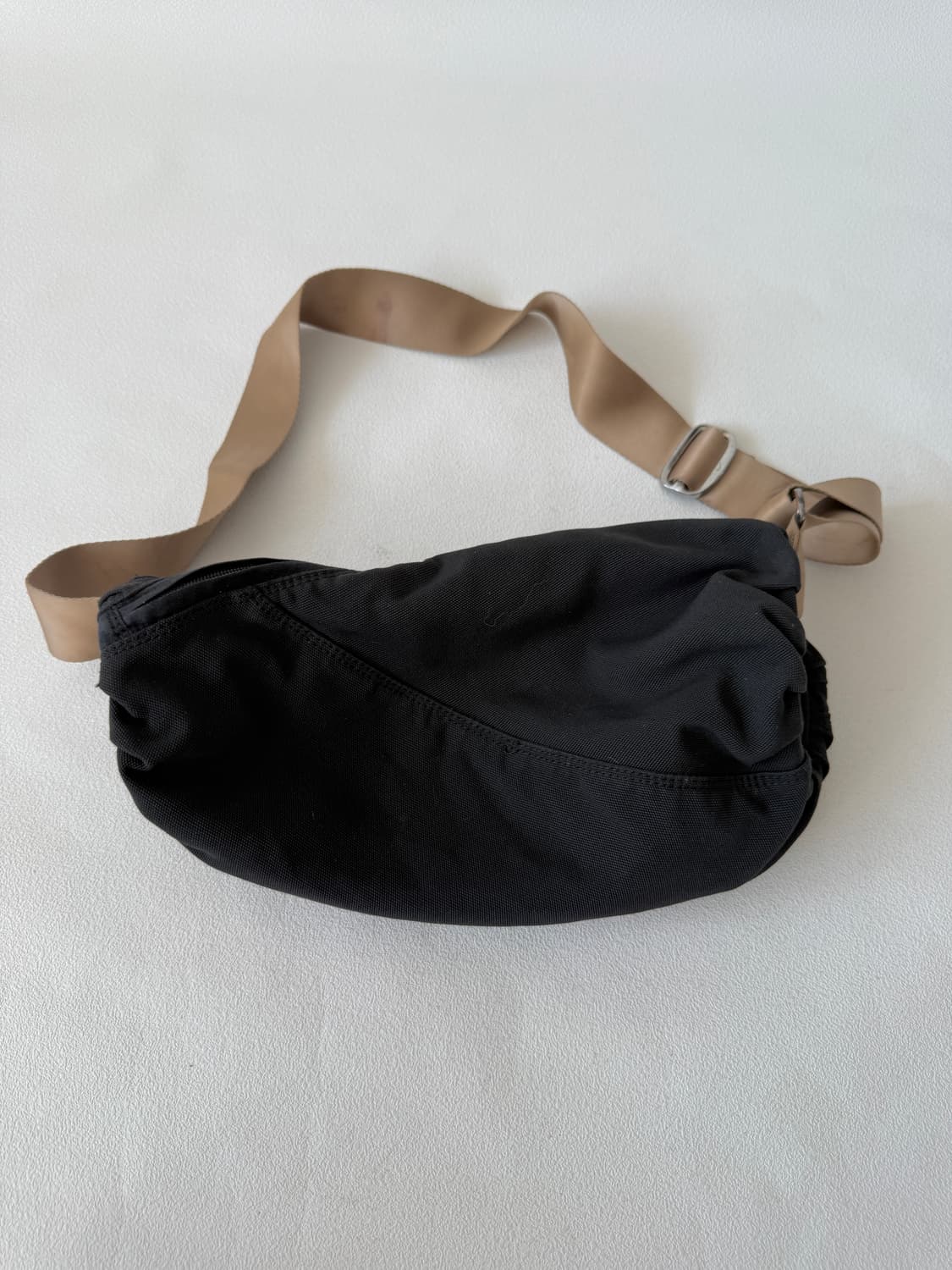 나이키(NIKE) 트위스트 원통백 상품이미지2