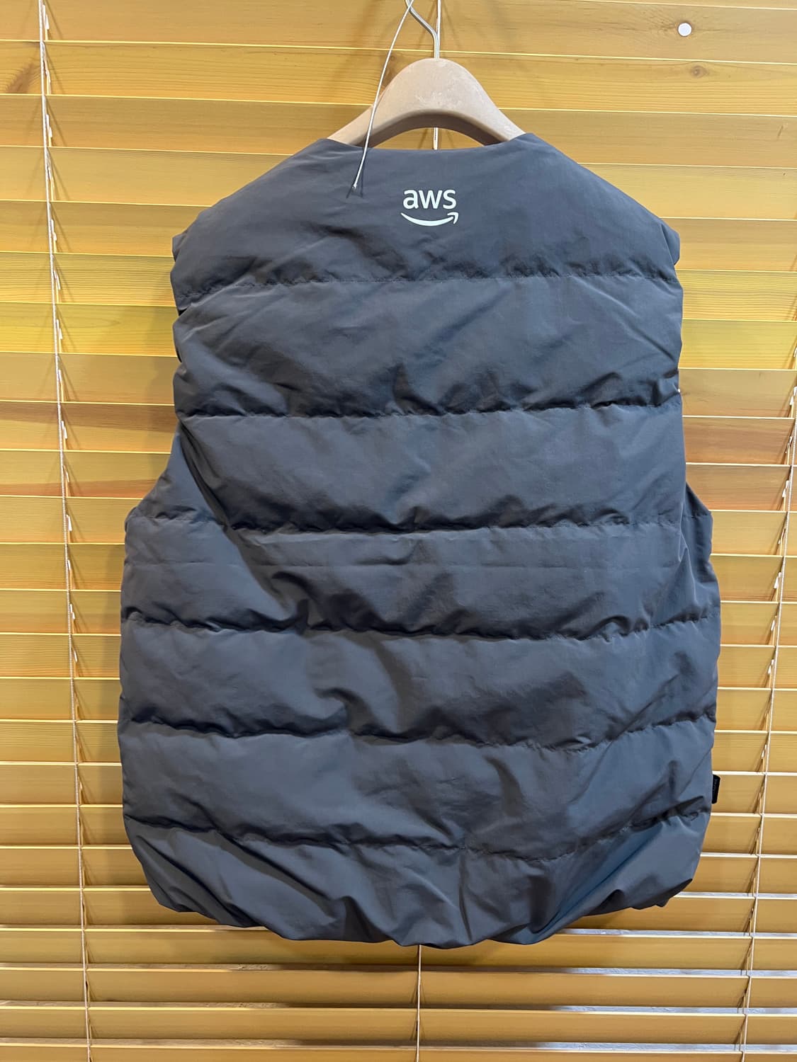 내셔널지오그래픽 남성 그레이구스다운패딩조끼 간절기패딩조끼 상품이미지3