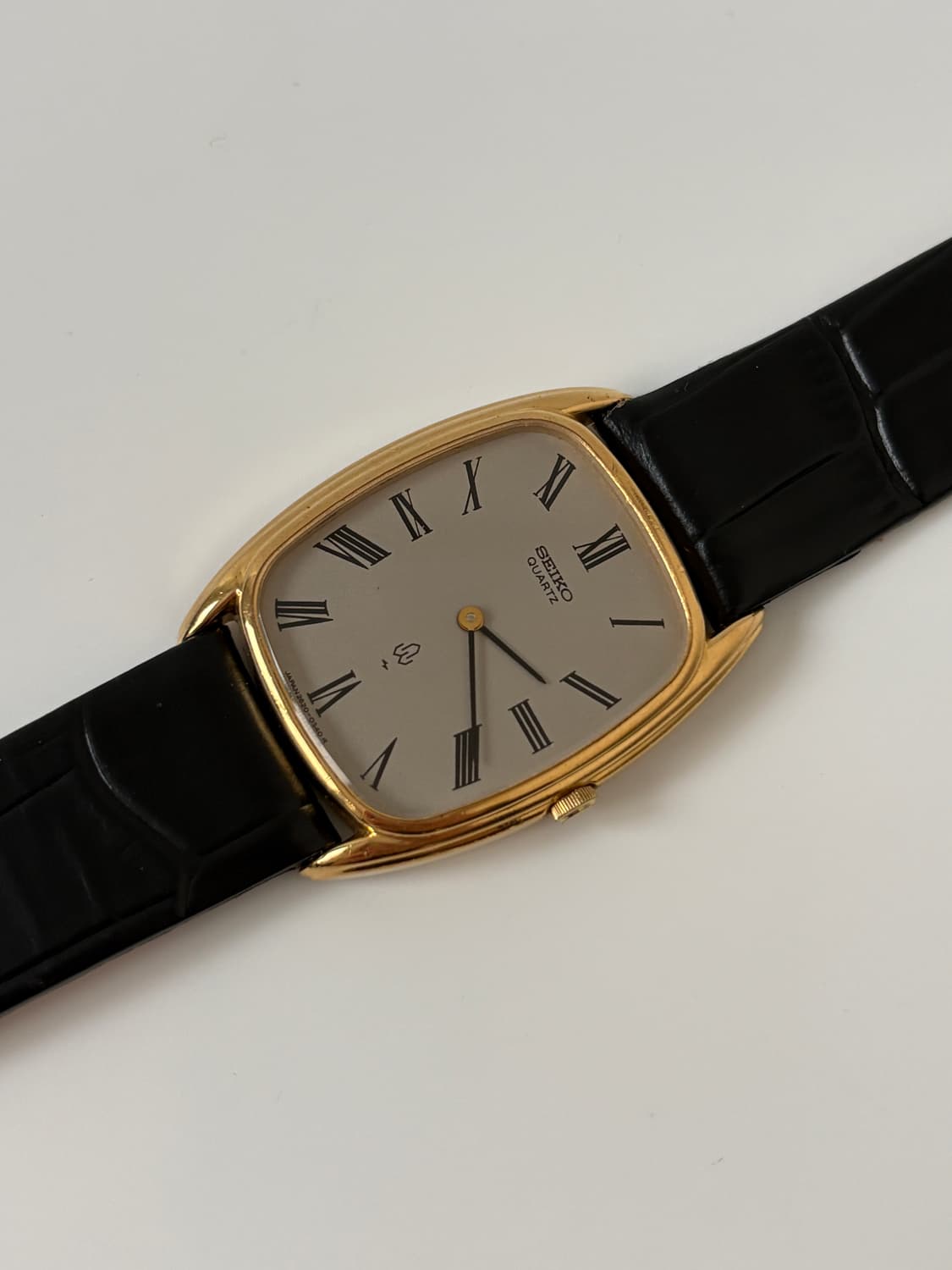1980s Chariot Grey Dial Gold Tank Quartz 상품이미지4