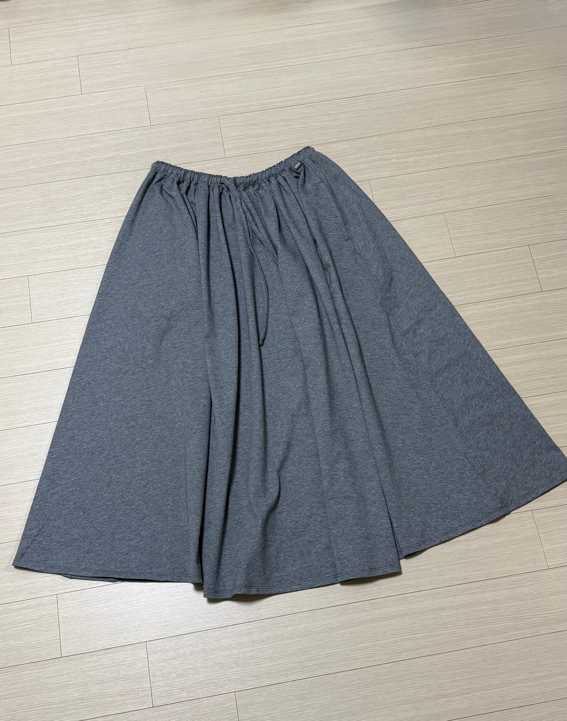 코이세이오 038 밴딩 롱스커트 차콜 상품이미지3