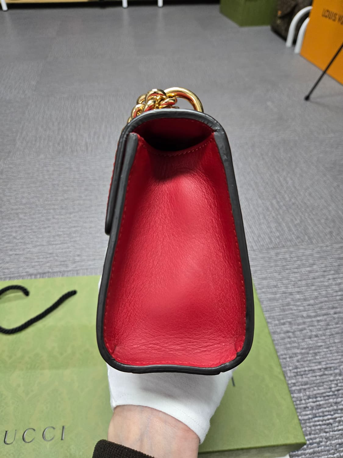 [특가][정품] 구찌 레드 패들락 숄더백 상품이미지4